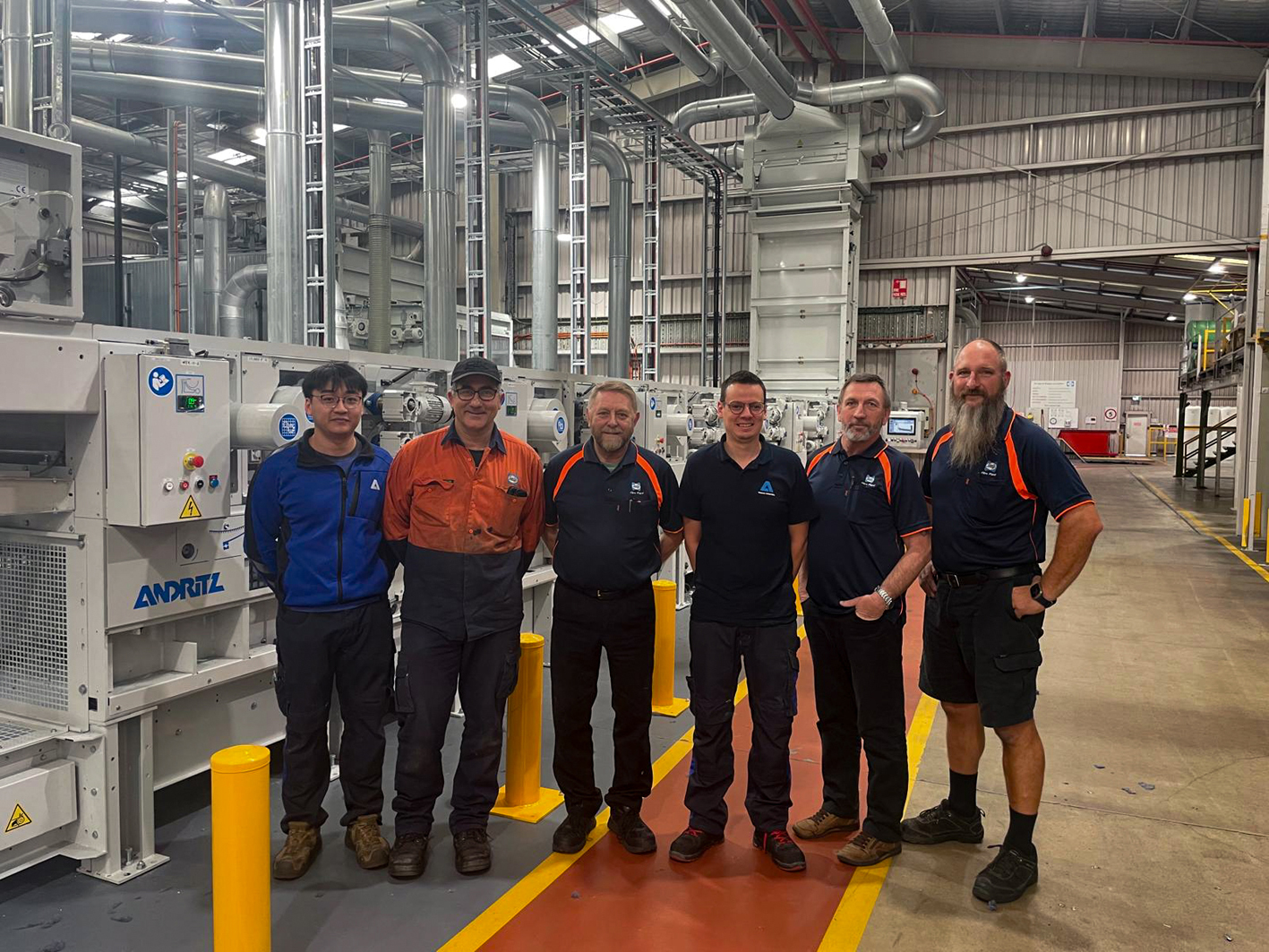 Andritz and Sealy teams at the Brisbane plant. © Andritz